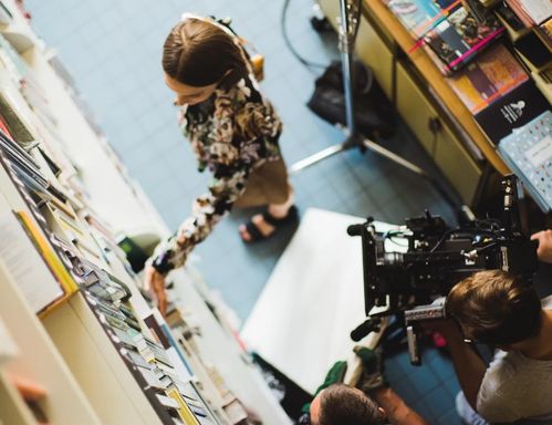 探索影視制作之路 廣州花都區(qū)培訓(xùn)機(jī)構(gòu)信息與自學(xué)、拍攝的深度思考